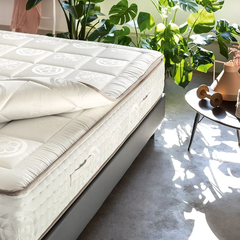 Materasso in tessuto jacquard